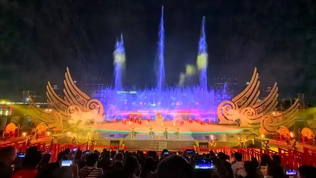 持續(xù)火熱！“五一”假期 河南接待游客6450.3萬人次、旅游收入371.1億元