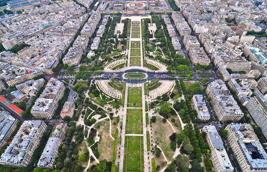 Eiffel塔的巴黎全景路面冠军城市观光建筑物线条旅游行人树木花园高清图片下载-正版图片320990721-摄图网