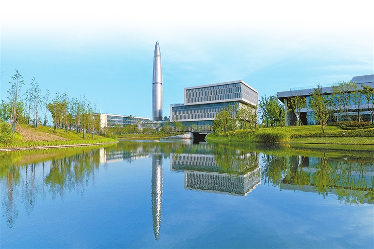 西湖大学云谷校区图书馆和标志塔。西湖大学供图.jpg