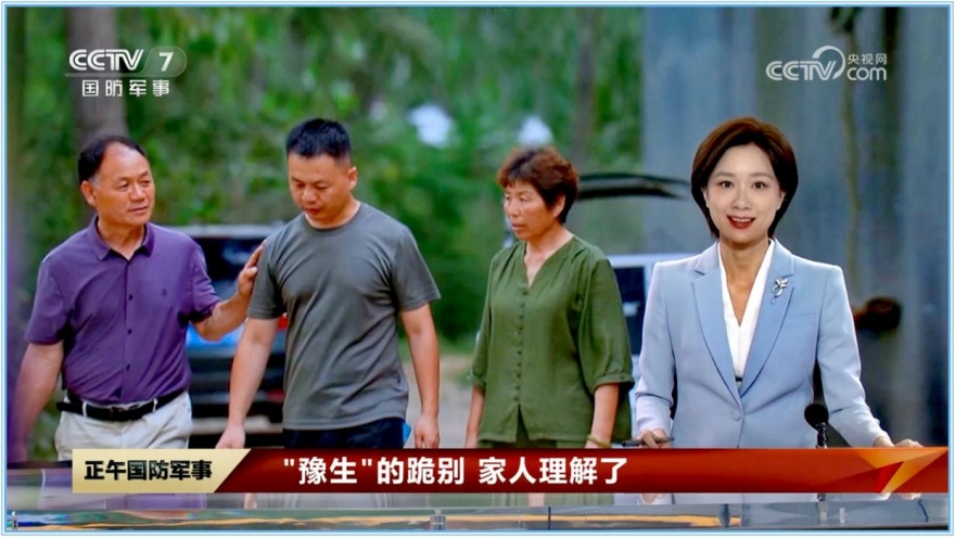 申进科在“百年名校”谈“忠孝两全”：爱妈妈才能爱祖国！